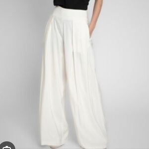 Nicole Miller Crepe White Wide-Leg Pants